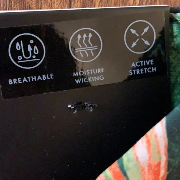 NWT BCBG MaxAzria Active Leggings Floral Print Size Small - Picture 5 of 10